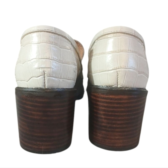 ALL BLACK Cream Croc Embossed Heeled Loafers Size 9.5 - Picture 8 of 14